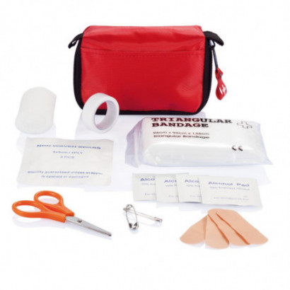  First aid set in pouch 